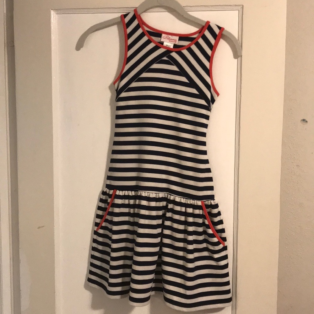 Striped POCKETED sun dress!!  Ties in back.